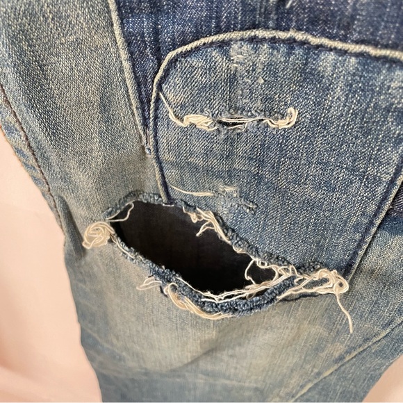 True Religion Women’s Joey Jeans VTG 04 big T
Destroyed Patched Flared (Size:30) - Picture 8 of 12